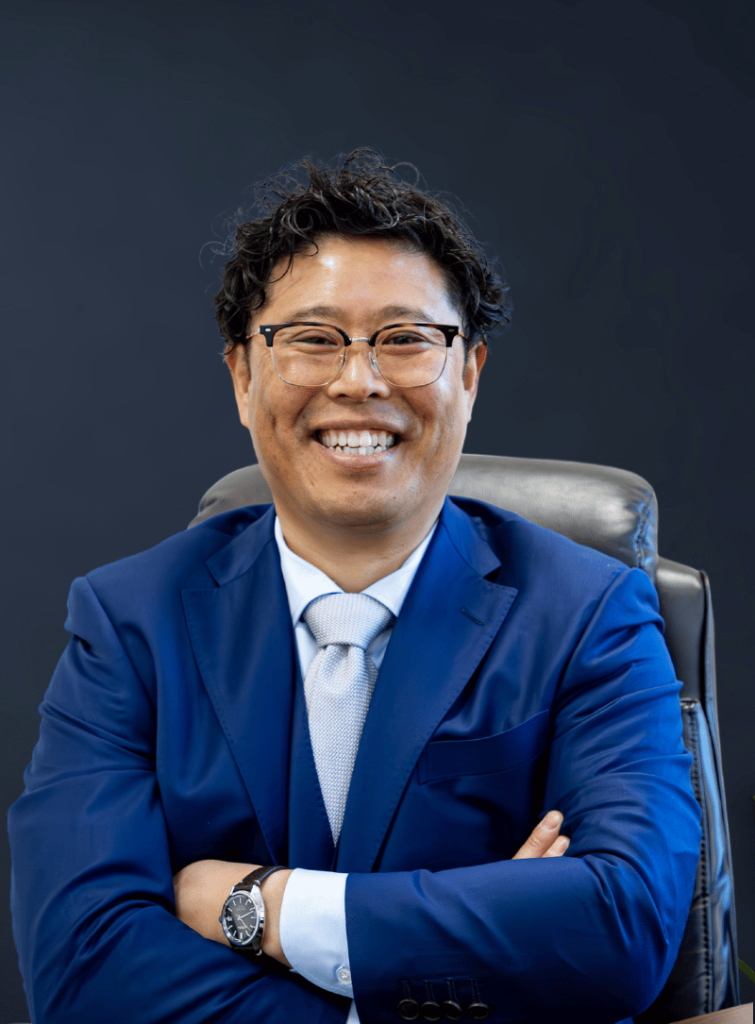 代表取締役 﨑田 英介